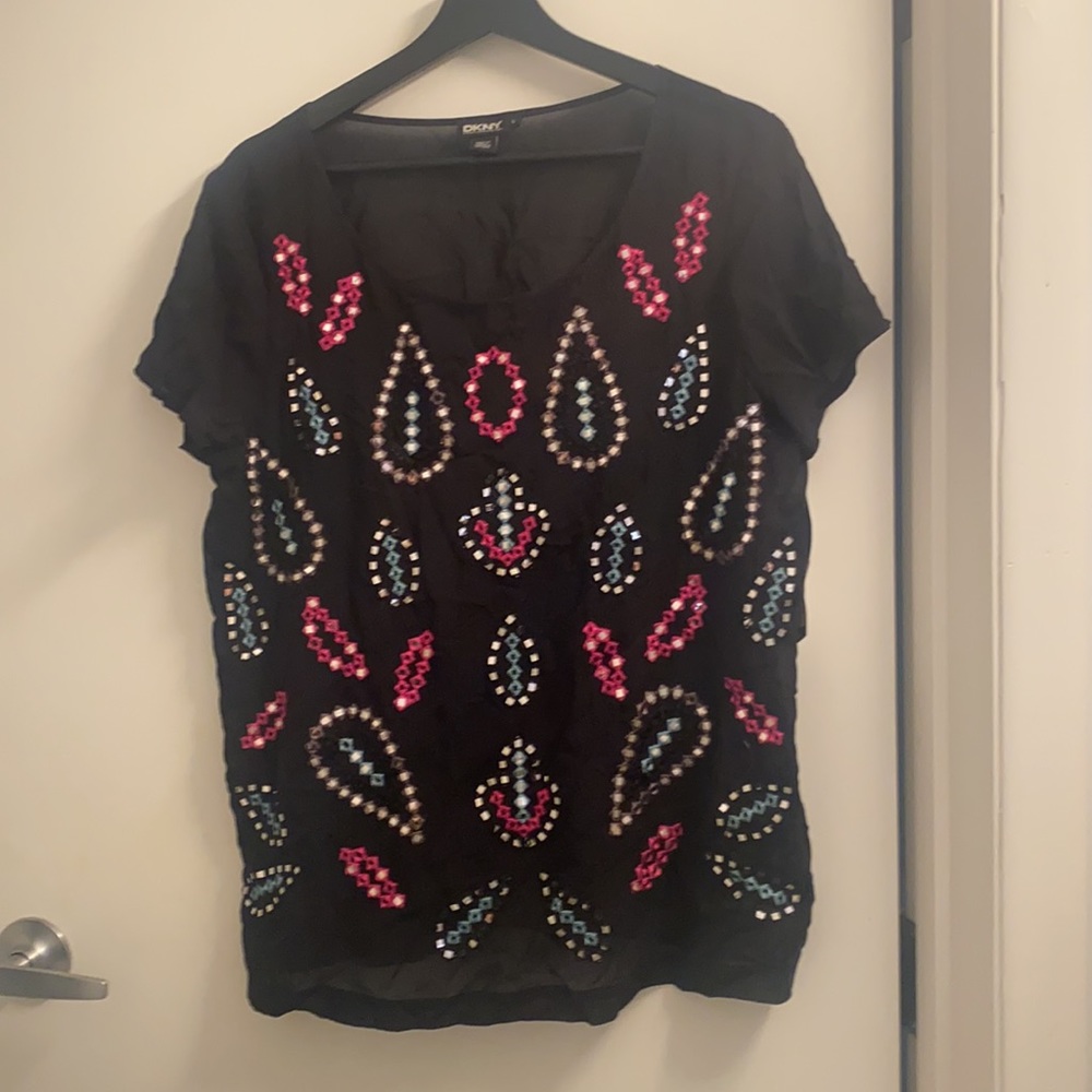Eye catching silk DKNY top